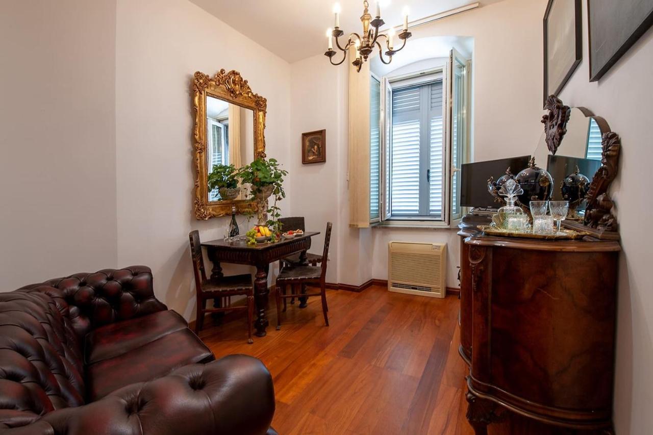 Royal Heritage Apartment In Split Center Esterno foto