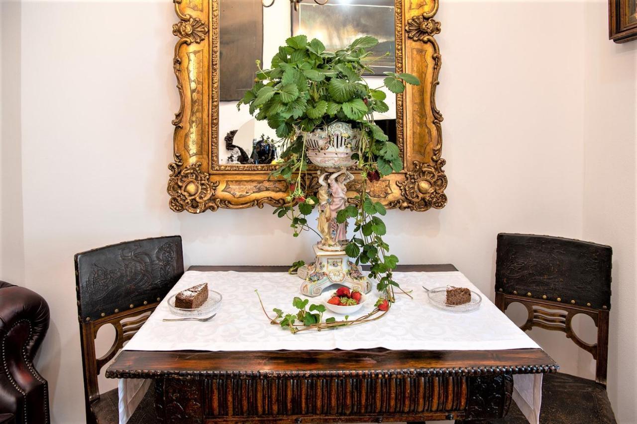 Royal Heritage Apartment In Split Center Esterno foto